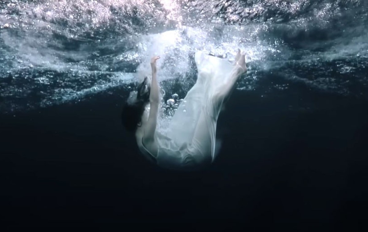 Dieser Young-Adult-Thriller könnte einer der Serien-Hits des Sommers werden.